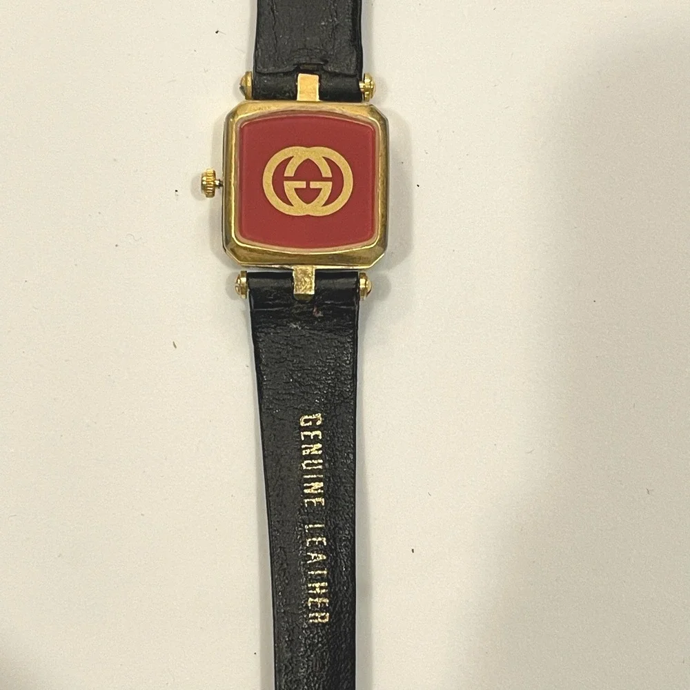 Gucci 1900L Vintage Square Web Stripe Gold Tone Leather Strap Watch